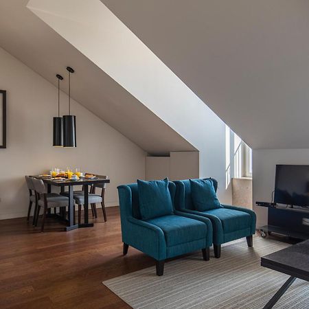 8 Building Apartments Лиссабон Экстерьер фото