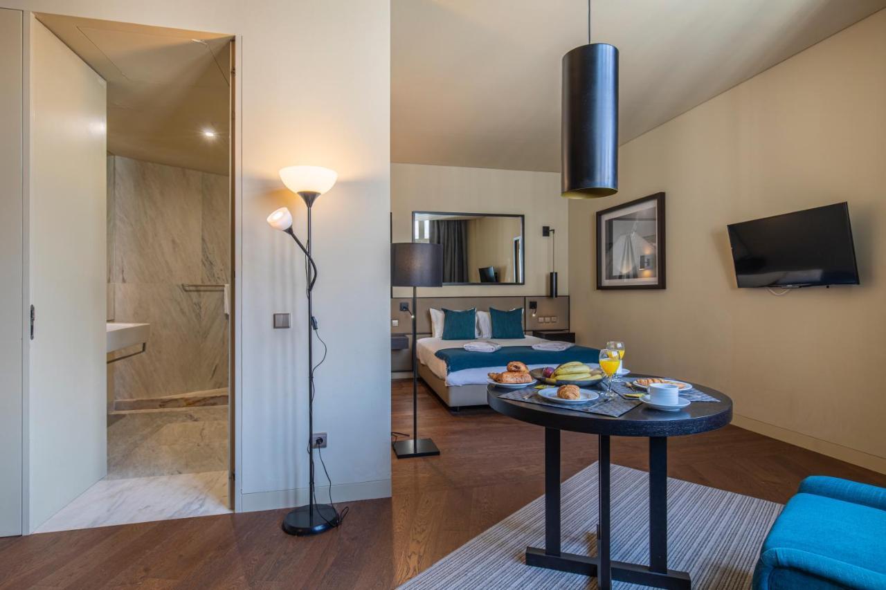 8 Building Apartments Лиссабон Экстерьер фото