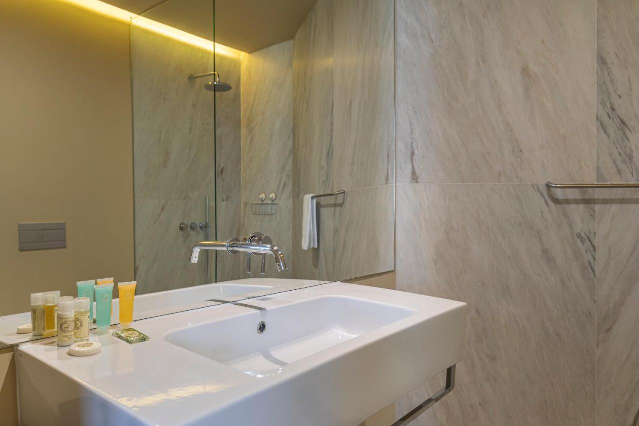 8 Building Apartments Лиссабон Экстерьер фото