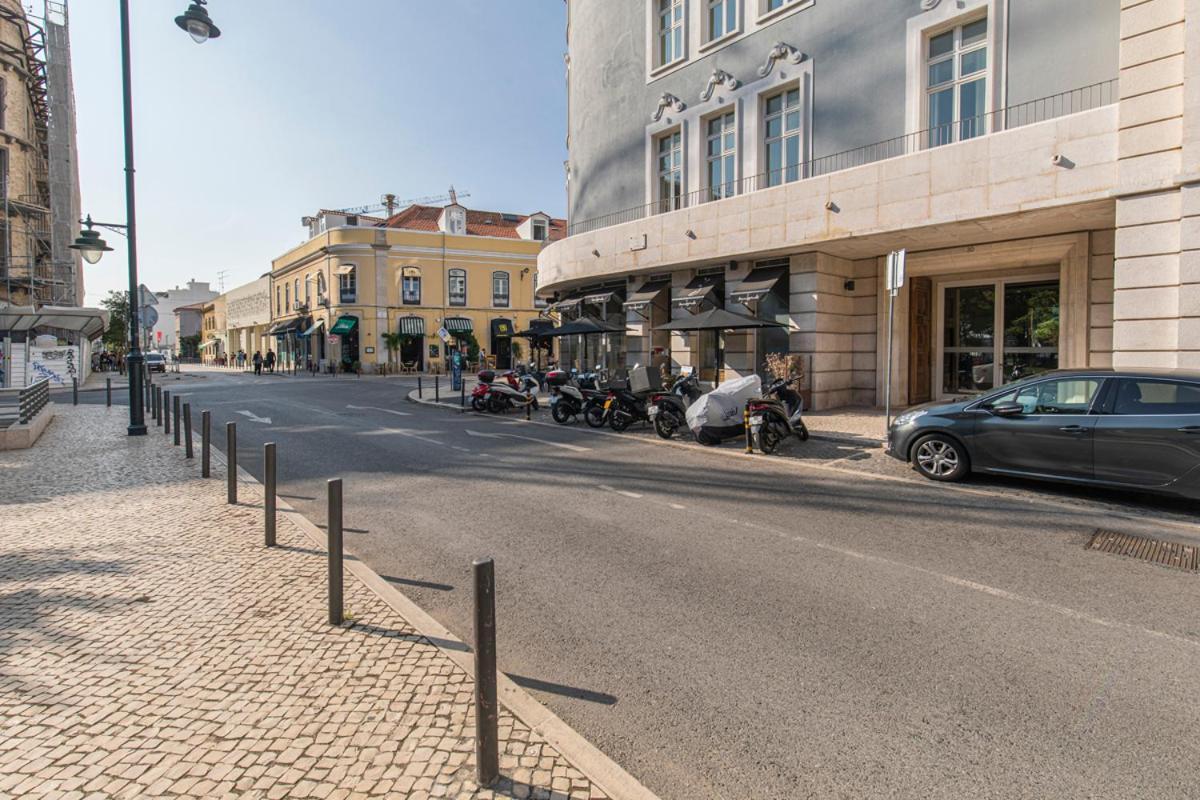8 Building Apartments Лиссабон Экстерьер фото