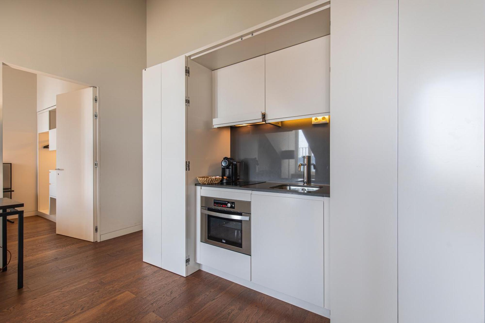 8 Building Apartments Лиссабон Экстерьер фото